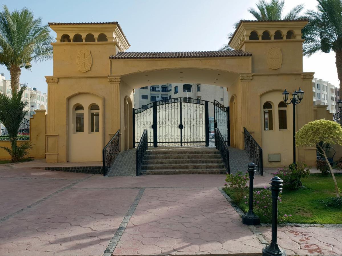 British Resort Pool View Apartments Hurghada Exterior foto