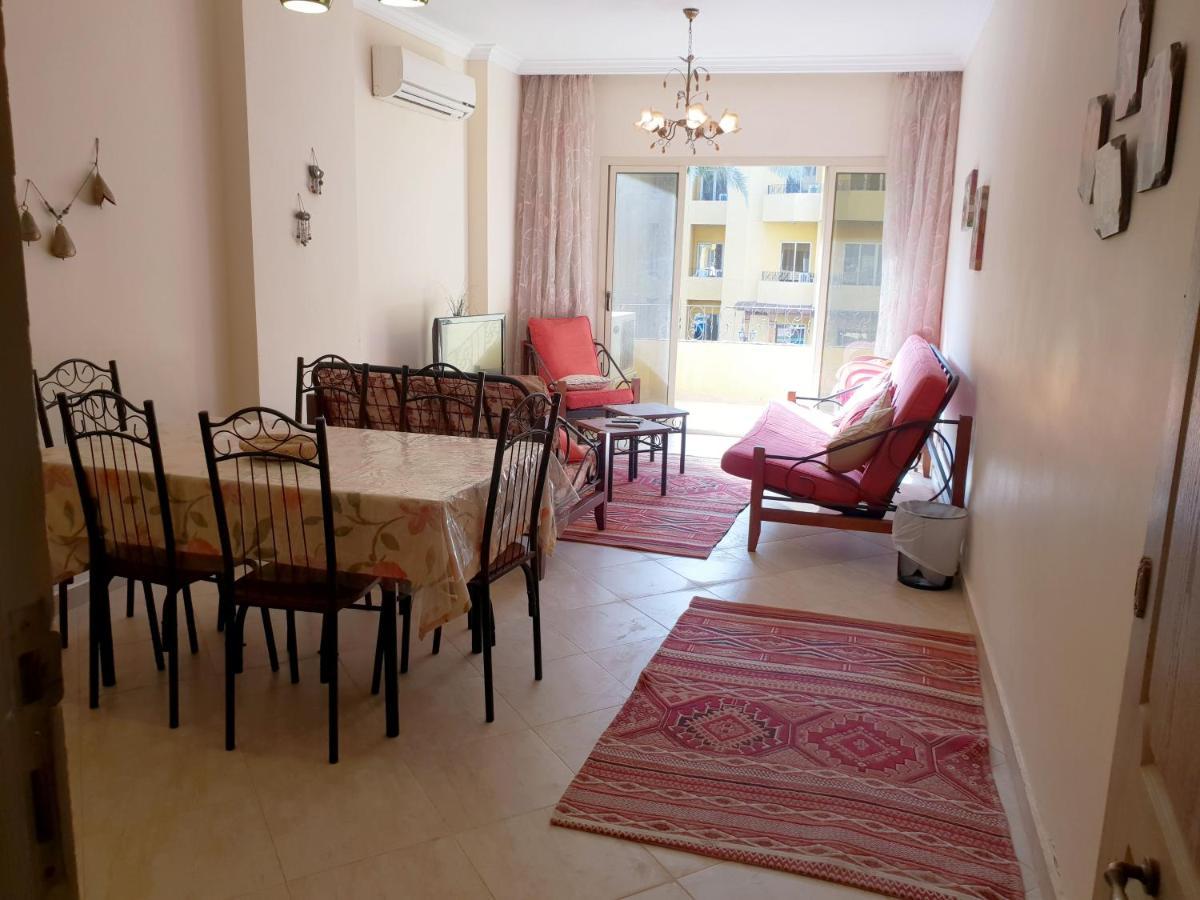 British Resort Pool View Apartments Hurghada Exterior foto